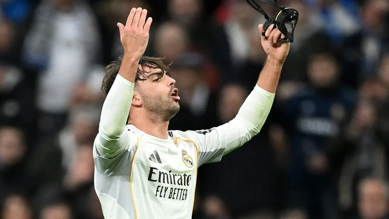 Raul Asencio Akhirnya Kembali ke Skuad Usai Minta Maaf ke Arbeloa