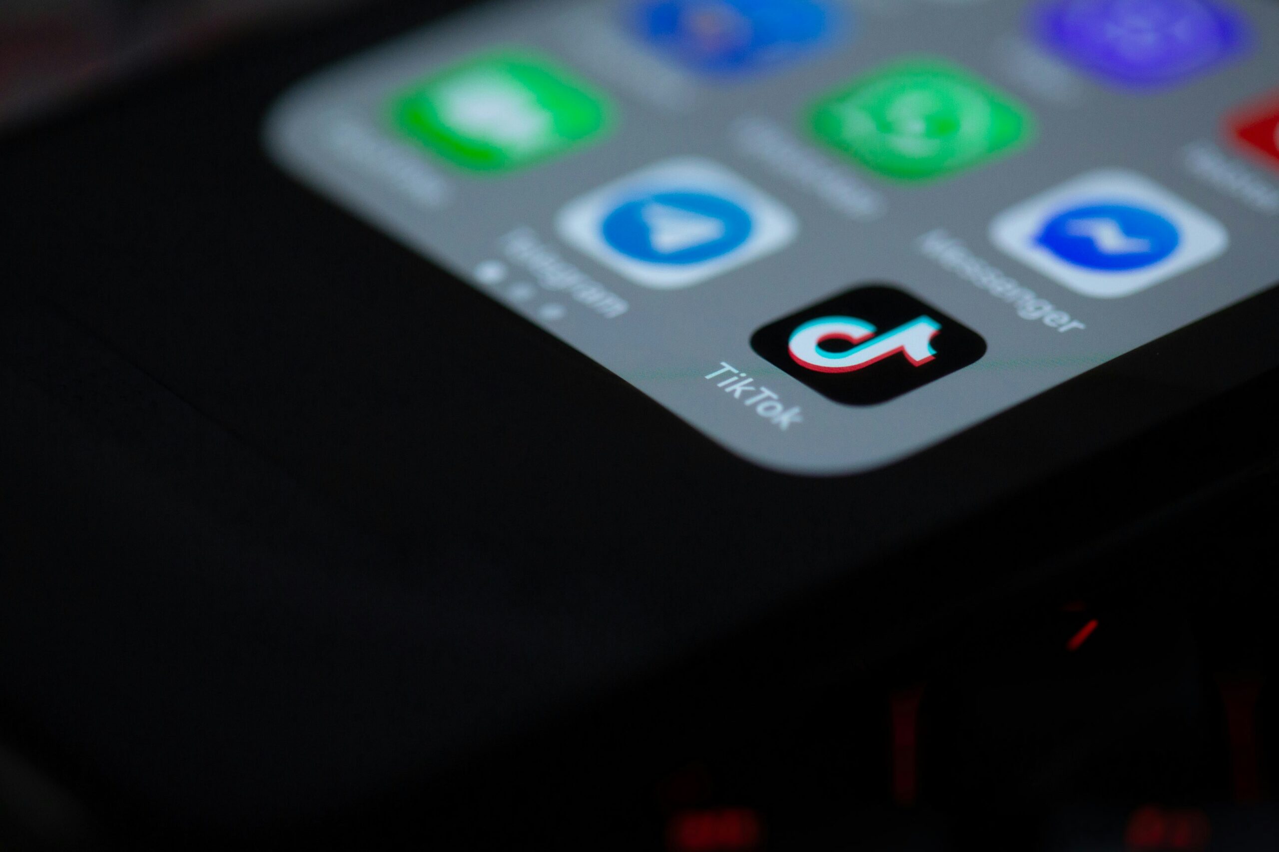Cara Simpan Foto Slideshow TikTok dengan SnapTik Indonesia