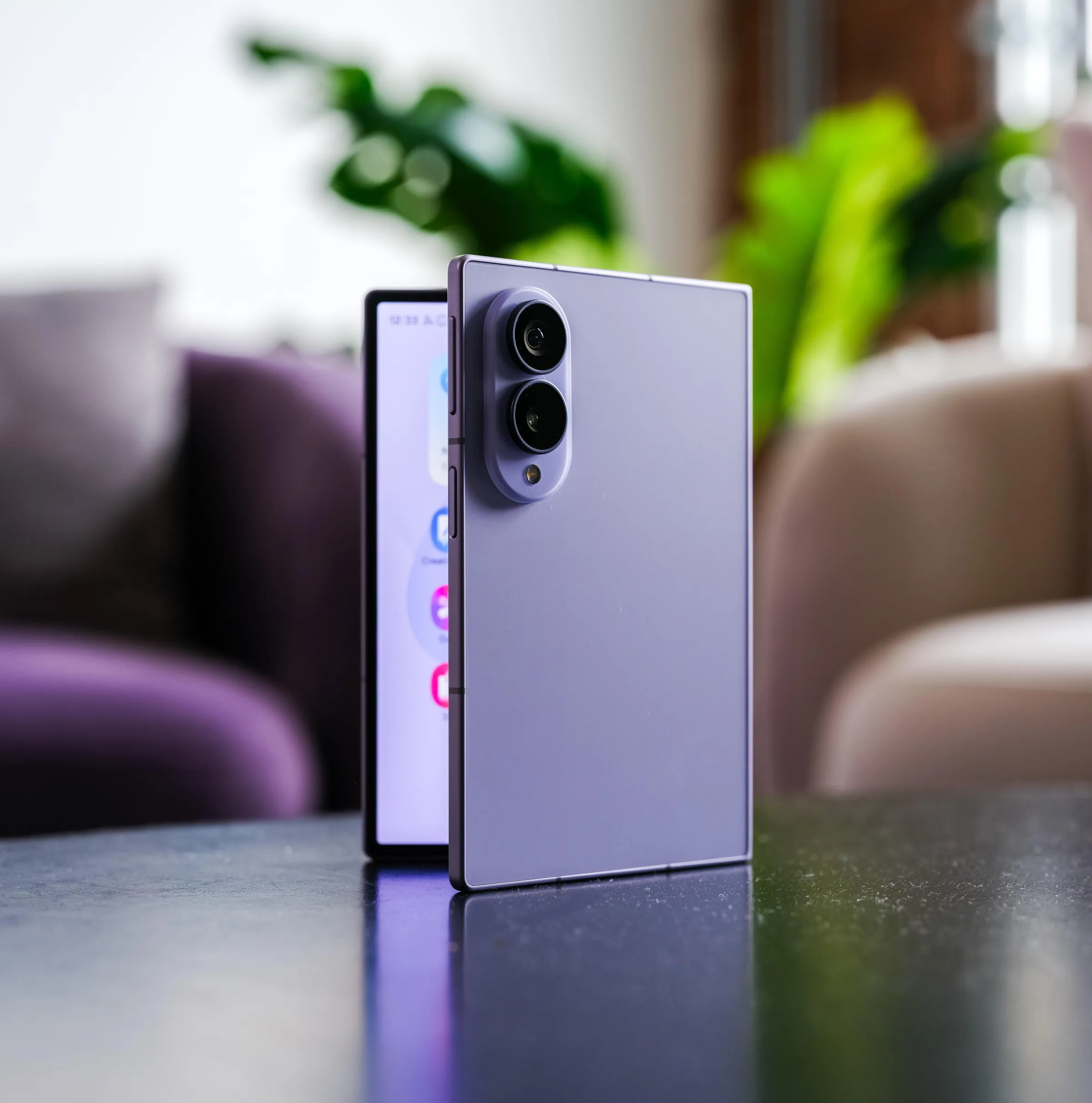 Samsung Galaxy Z Fold 8 Resmi, Desain Baru ala Paspor dan Baterai Silikon